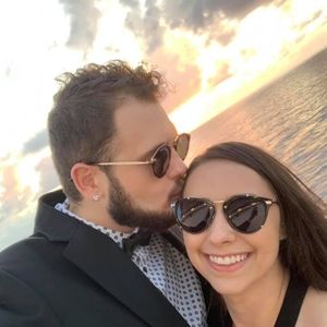 Meet your Posher, Hillary